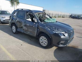  Salvage Subaru Forester