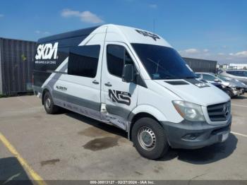  Salvage Mercedes-Benz Sprinter 2500