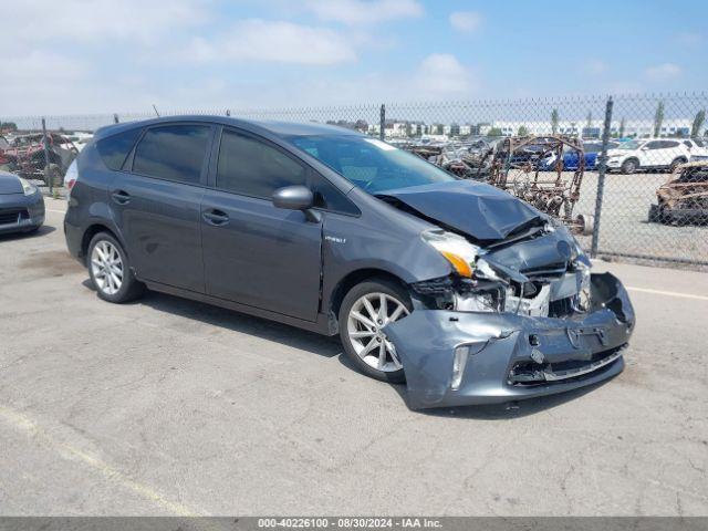  Salvage Toyota Prius v