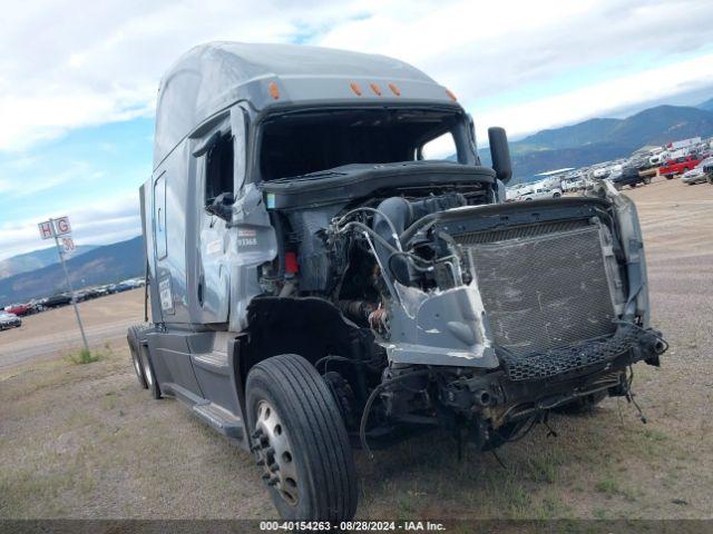  Salvage Freightliner New Cascadia 126