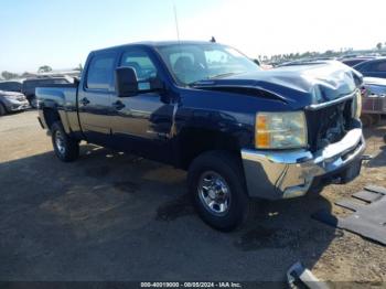  Salvage Chevrolet Silverado 2500