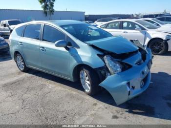  Salvage Toyota Prius v