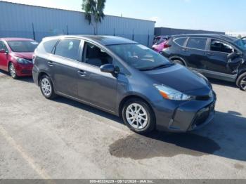  Salvage Toyota Prius v