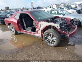  Salvage Dodge Challenger