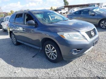  Salvage Nissan Pathfinder