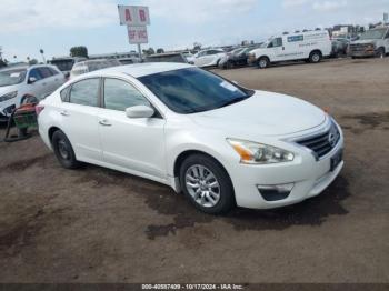  Salvage Nissan Altima