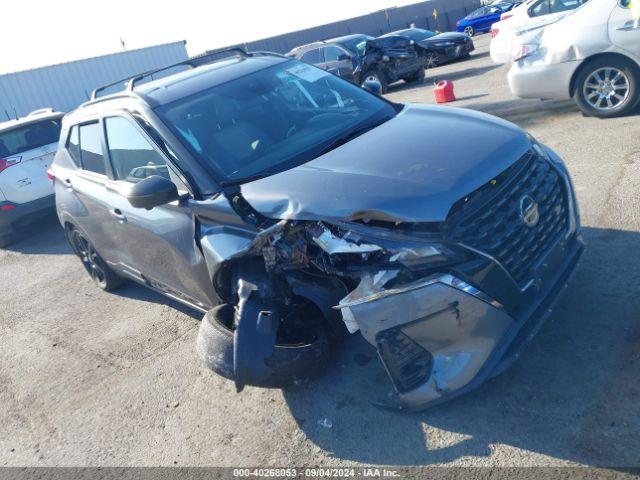  Salvage Nissan Kicks