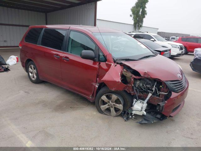  Salvage Toyota Sienna