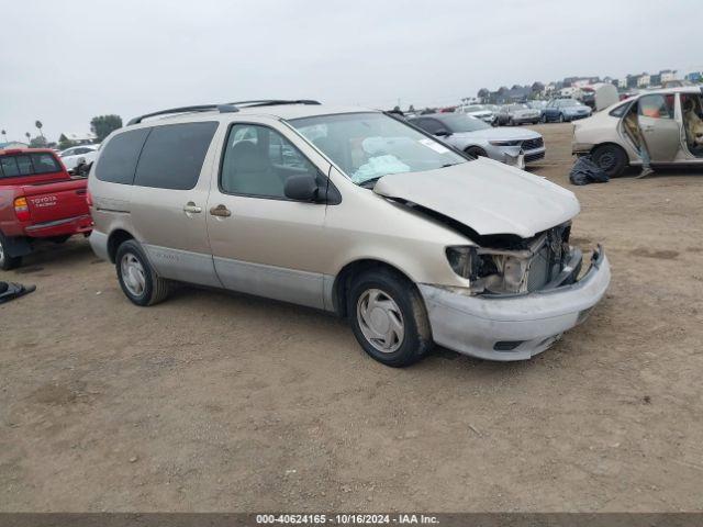  Salvage Toyota Sienna