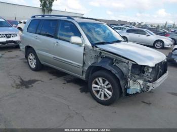  Salvage Toyota Highlander