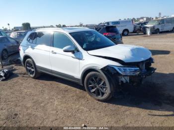  Salvage Volkswagen Tiguan