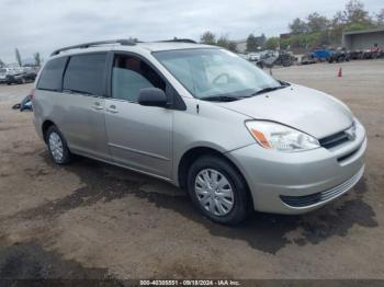  Salvage Toyota Sienna