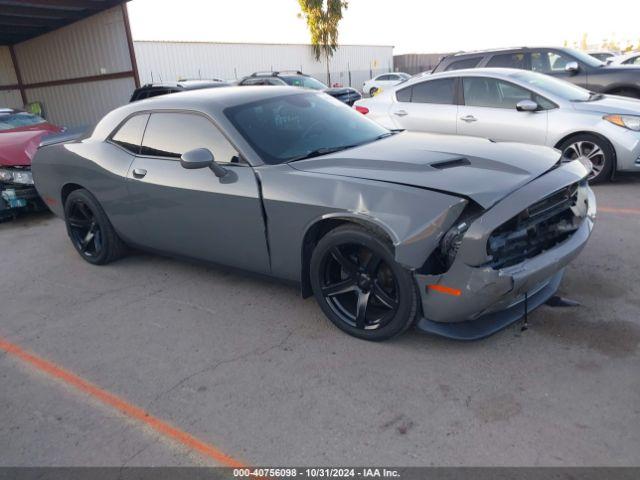  Salvage Dodge Challenger