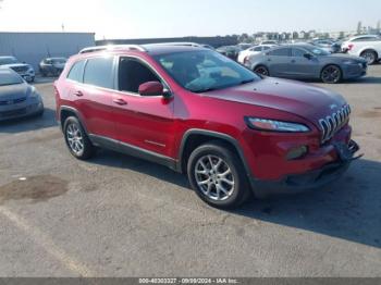  Salvage Jeep Cherokee