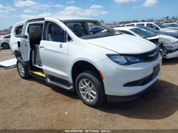  Salvage Chrysler Voyager