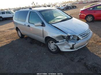  Salvage Toyota Sienna