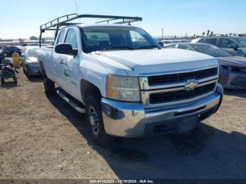  Salvage Chevrolet Silverado 2500