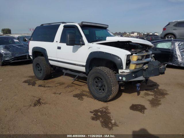  Salvage Chevrolet Blazer