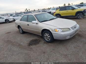  Salvage Toyota Camry