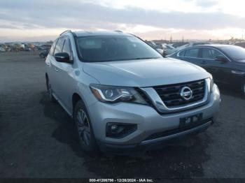  Salvage Nissan Pathfinder