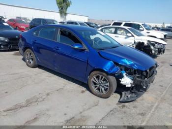  Salvage Kia Forte