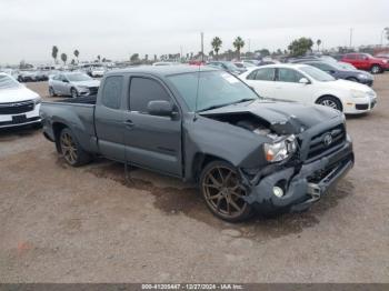  Salvage Toyota Tacoma