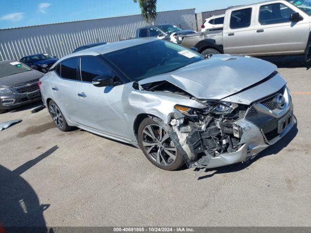  Salvage Nissan Maxima