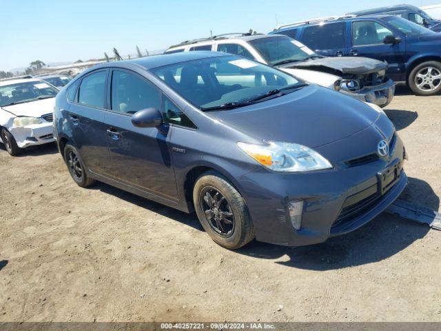  Salvage Toyota Prius