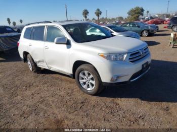  Salvage Toyota Highlander