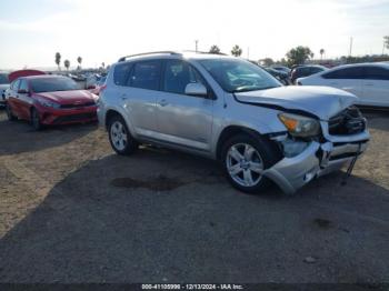  Salvage Toyota RAV4