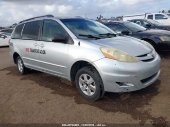  Salvage Toyota Sienna