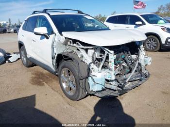  Salvage Toyota RAV4