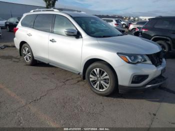  Salvage Nissan Pathfinder