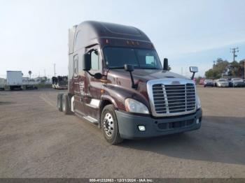  Salvage Freightliner Cascadia 125