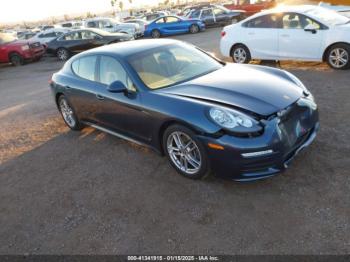  Salvage Porsche Panamera