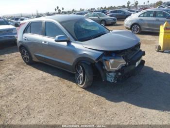  Salvage Kia Niro