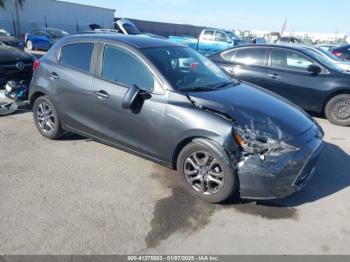  Salvage Toyota Yaris