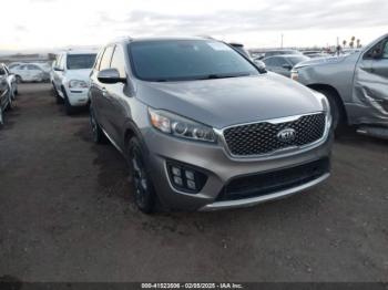  Salvage Kia Sorento