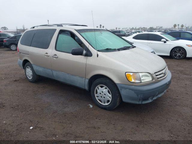  Salvage Toyota Sienna