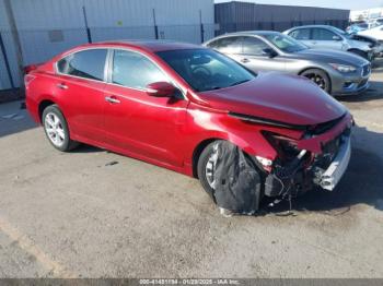  Salvage Nissan Altima