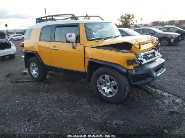  Salvage Toyota FJ Cruiser