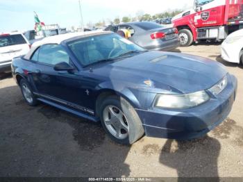  Salvage Ford Mustang