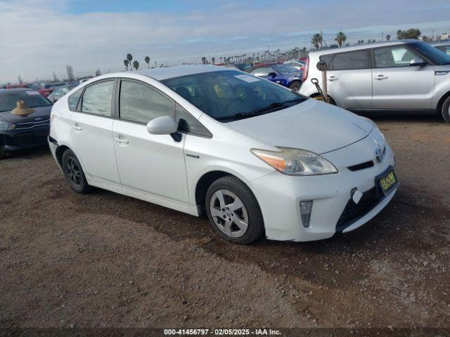  Salvage Toyota Prius