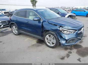  Salvage Mercedes-Benz GLA