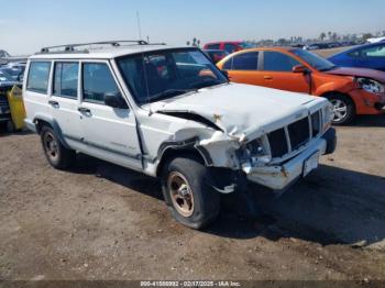  Salvage Jeep Cherokee