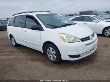  Salvage Toyota Sienna