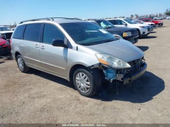  Salvage Toyota Sienna