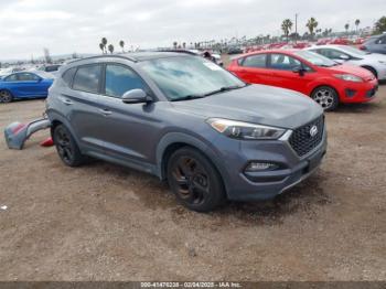  Salvage Hyundai TUCSON