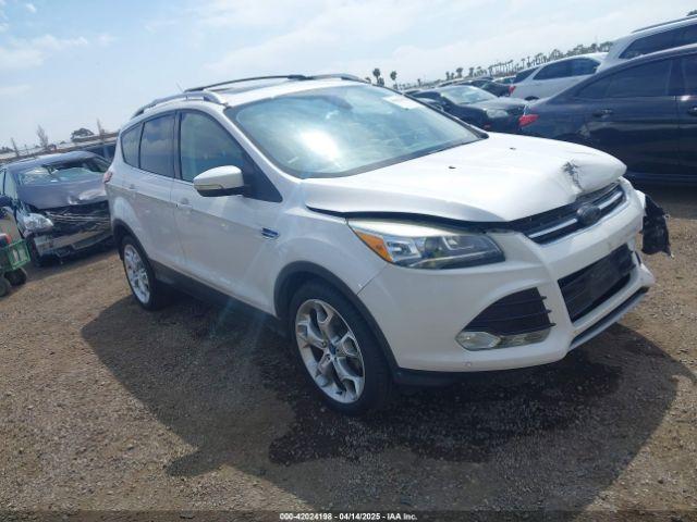  Salvage Ford Escape