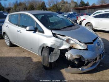  Salvage Nissan LEAF
